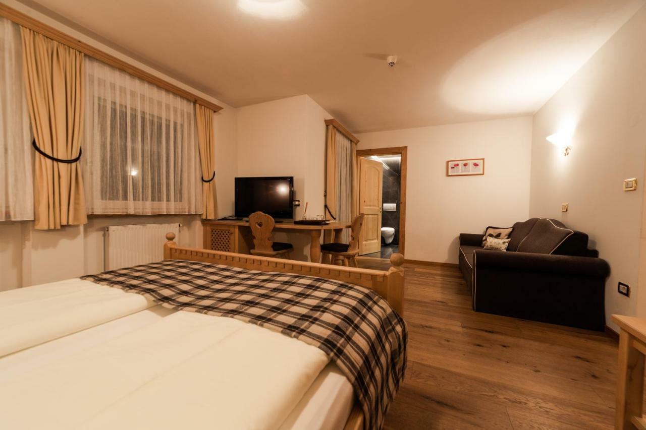 Garni Villa Erna Selva di Val Gardena Ngoại thất bức ảnh